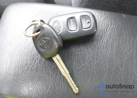 2005 Toyota Corolla Ce/Le/S z USA, uszkodzony, nr VIN 2T1BR32E15C506720